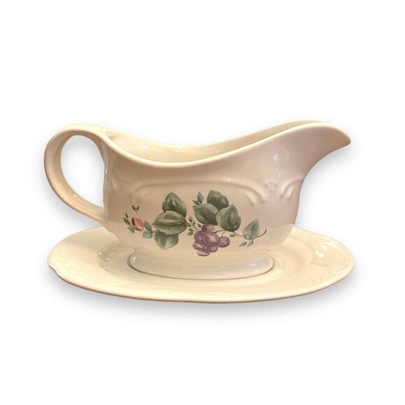 Pfaltzgraff Grapevine Gravy Boat and Underplate Stoneware (used) - Picture 1 of 7